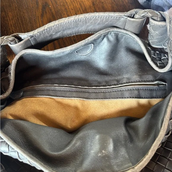 Bottega Veneta Sloane Hobo Intrecciato Nappa Medium - Picture 5 of 6